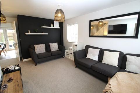 3 bedroom semi-detached house for sale, Poppy Close, Leicester LE8