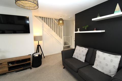 3 bedroom semi-detached house for sale, Poppy Close, Leicester LE8