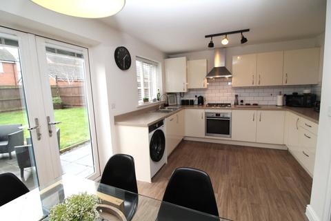 3 bedroom semi-detached house for sale, Poppy Close, Leicester LE8