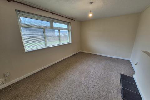 2 bedroom ground floor flat to rent, Bryn Heol, Bedwas, Caerphilly