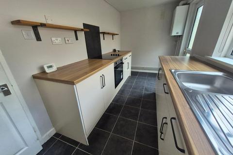 2 bedroom ground floor flat to rent, Bryn Heol, Bedwas, Caerphilly