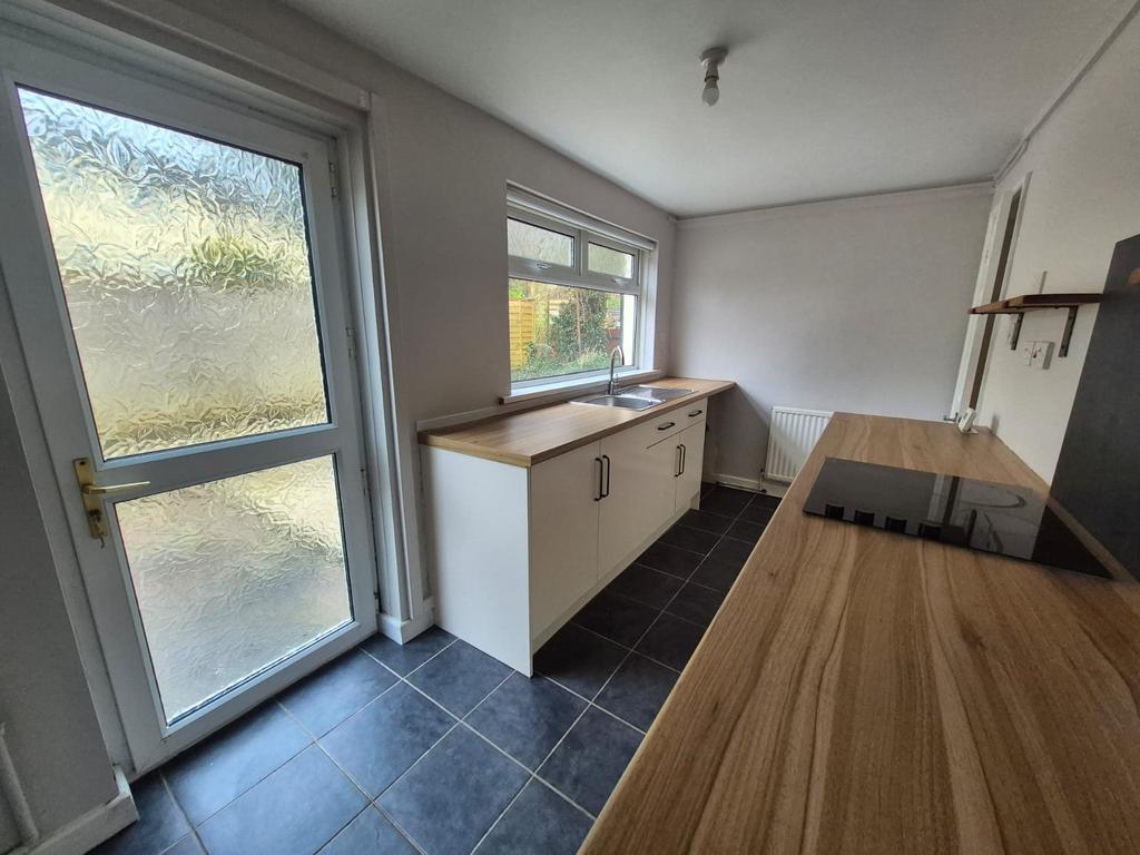 Kitchen (2)
