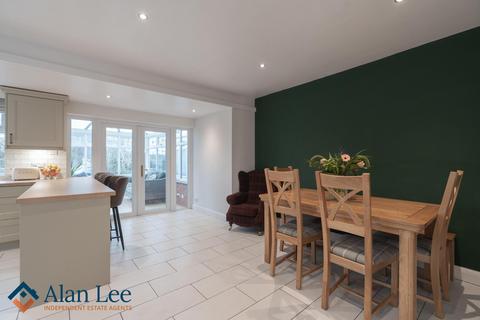 3 bedroom semi-detached house for sale, Northgate Avenue, Macclesfield, SK10 3AE