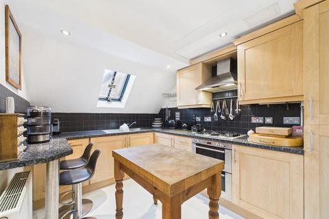 Matham Road, East Molesey
