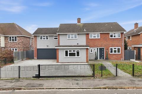 5 bedroom detached house for sale, Holt Drive, Wickham Bishops, CM8