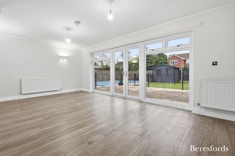 5 bedroom detached house for sale, Holt Drive, Wickham Bishops, CM8