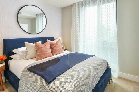 3 bedroom apartment to rent, Radley House, London, SW11