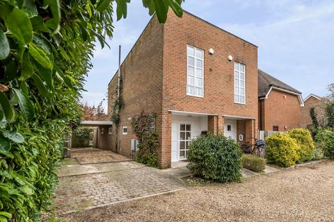2 bedroom semi-detached house for sale, North Drive, Littleton, SO22