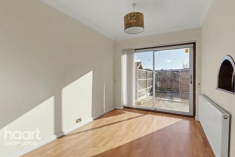 undefined, The Gardens, Feltham
