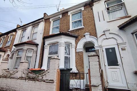 Latimer Avenue, East Ham, E6 2LH