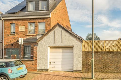 House for sale, Montana Road, London SW17