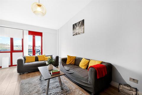 Newlands Quay, London, E1W
