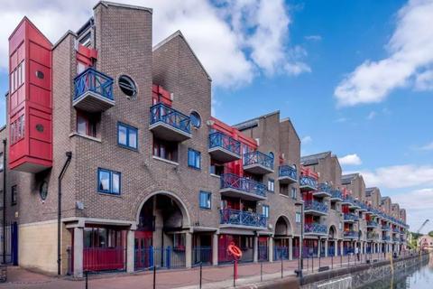 4 bedroom apartment to rent, Newlands Quay, London, E1W