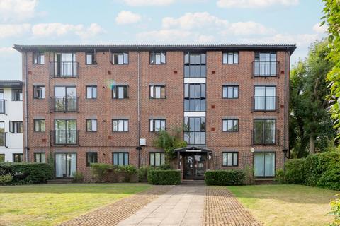 2 bedroom ground floor flat to rent, Chepstow Road, Croydon, Surrey, CR0