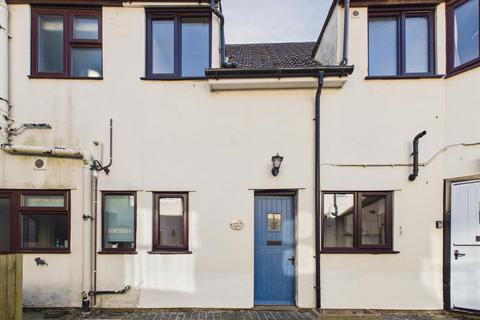 2 bedroom terraced house for sale, Hartington Road, Cromer