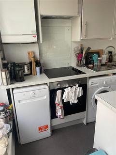 1 bedroom apartment to rent, Chiswick High Road London
