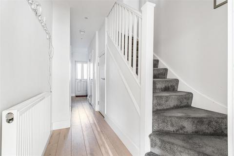 4 bedroom terraced house for sale, Elm Close, Buckhurst Hill