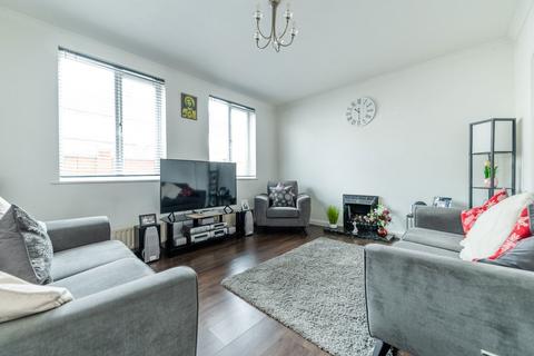 3 bedroom maisonette for sale, Southcroft Road, London SW16
