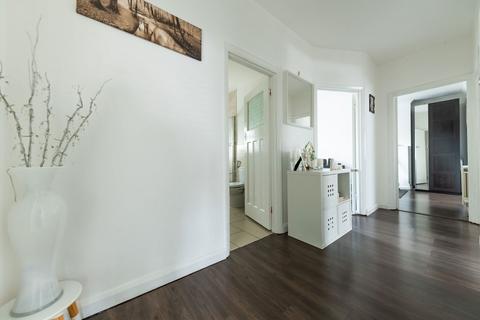 3 bedroom maisonette for sale, Southcroft Road, London SW16