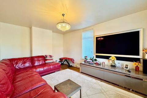 3 bedroom end of terrace house for sale, Cressingham Road, Edgware, HA8