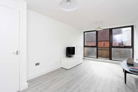 2 bedroom flat to rent, Tavistock Crescent, London W11