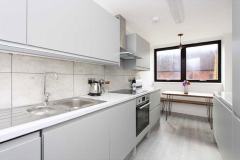 2 bedroom flat to rent, Tavistock Crescent, London W11