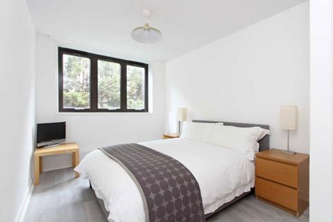 2 bedroom flat to rent, Tavistock Crescent, London W11
