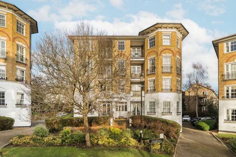 2 bedroom flat for sale, Southlands Drive, London SW19