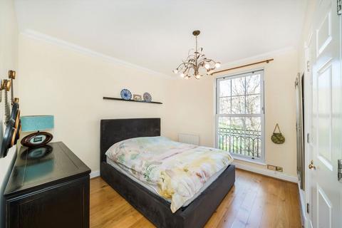 2 bedroom flat for sale, Southlands Drive, London SW19