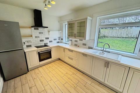 2 bedroom semi-detached house to rent, Rothesay Avenue, Greater Manchester SK16