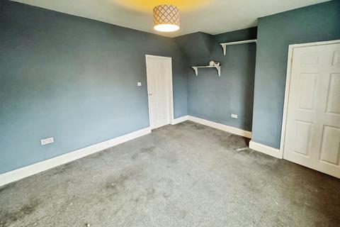 2 bedroom semi-detached house to rent, Rothesay Avenue, Greater Manchester SK16