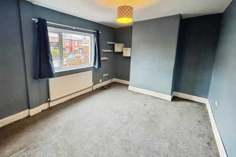2 bedroom semi-detached house to rent, Rothesay Avenue, Greater Manchester SK16