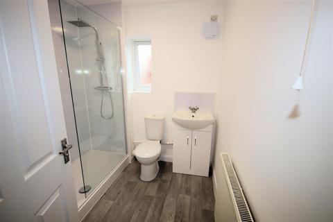 2 bedroom semi-detached house to rent, Hammersmith Gardens, Houghton Regis, Dunstable
