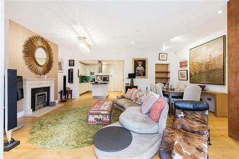 3 bedroom apartment to rent, East Heath Road, Hampstead, London, NW3