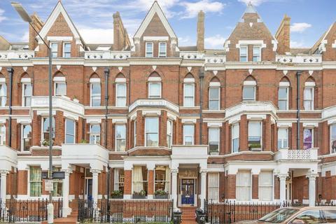 1 bedroom flat to rent, Addison Gardens, London W14