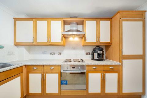 1 bedroom flat to rent, Tollington Park, London N4