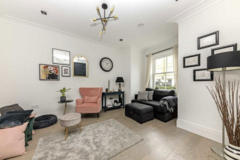 undefined, Egerton Drive, Isleworth TW7