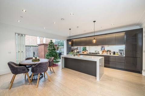6 bedroom house to rent, Egerton Drive, Isleworth TW7