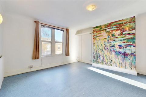1 bedroom flat for sale, Nassington Road, Hampstead Heath, London, NW3