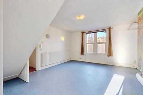 1 bedroom flat for sale, Nassington Road, Hampstead Heath, London, NW3