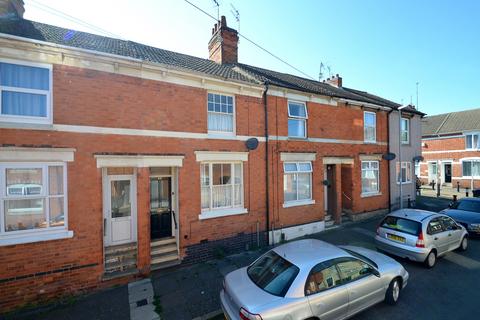 2 bedroom terraced house to rent, Gordon Street, Northamptonshire NN16