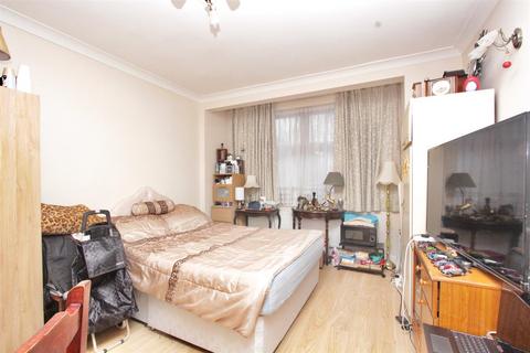 3 bedroom house to rent, Vincent Road, London N22