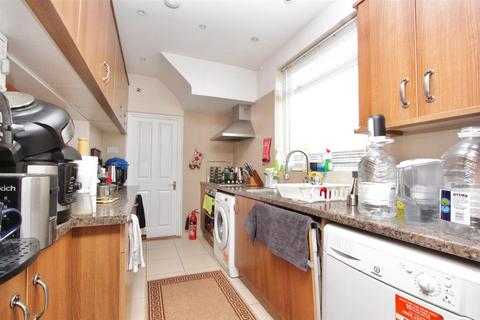 3 bedroom house to rent, Vincent Road, London N22