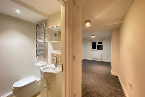 2 bedroom apartment to rent, Gordon Avenue,  Stanmore,  HA7