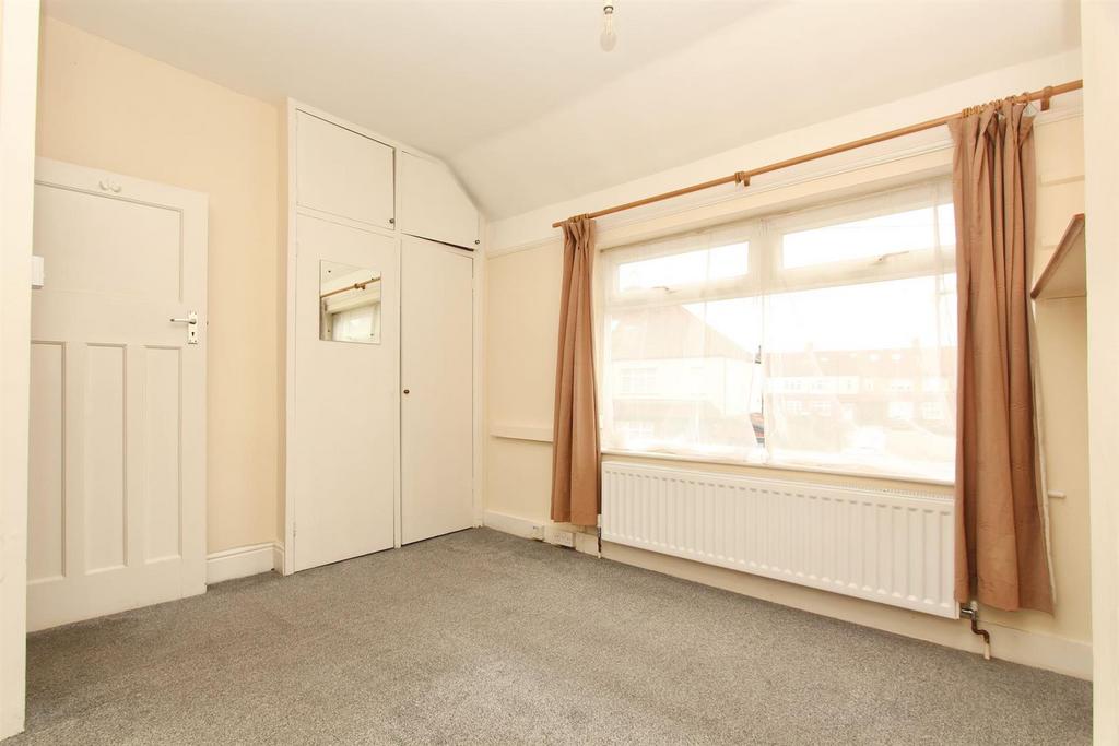 Coombe Road, N22