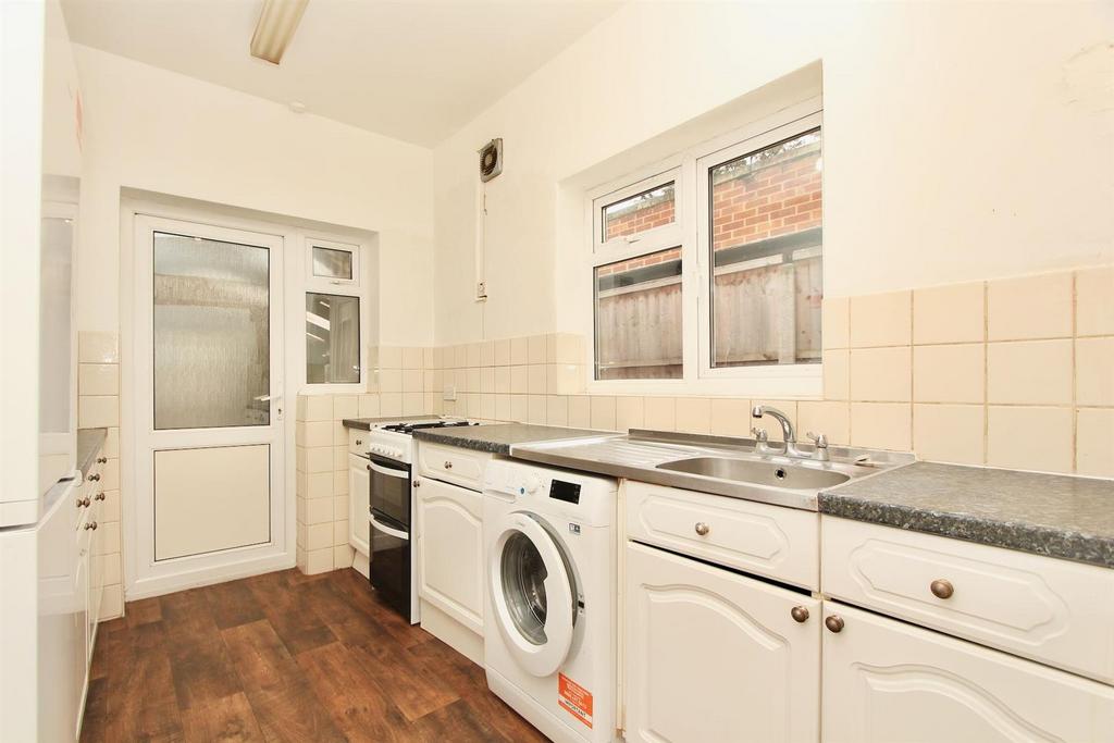 Coombe Road, N22
