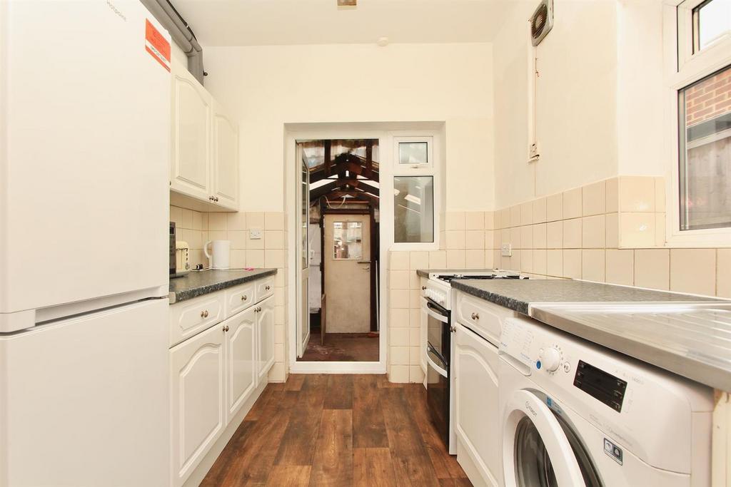 Coombe Road, N22