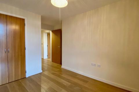 1 bedroom flat to rent, 20 Scott Avenue, London SW15
