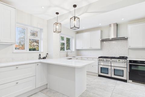 4 bedroom detached house to rent, White Hill, Chesham, Buckinghamshire, HP5