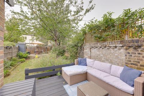 2 bedroom flat for sale, Minard Road, London, SE6